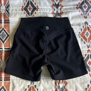 BuffBunny Rosa Shorts Black 5”